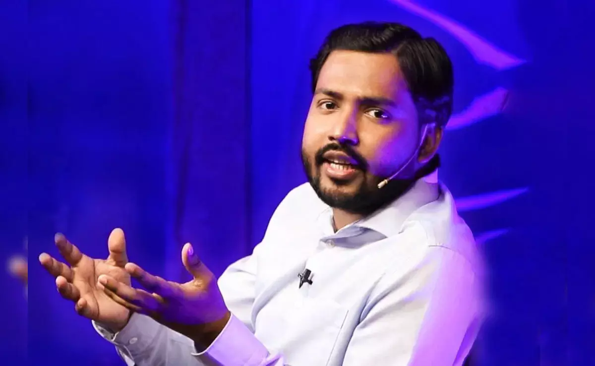 खान सर से जुड़ी चौंकाने वाली खबर, सब हैरान खान सर से जुड़ी चौंकाने वाली खबर, सब हैरान