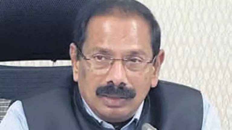 Andhra के मुख्य सचिव ने डिस्कॉम को उपभोक्ता केंद्रित सेवाएं देने का निर्देश दिया Andhra के मुख्य सचिव ने डिस्कॉम को उपभोक्ता केंद्रित सेवाएं देने का निर्देश दिया