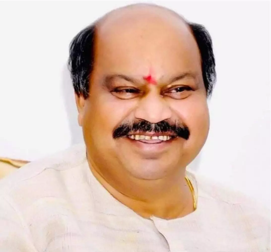 आपसी कन्फ्यूजन से जूझ रहे कांग्रेसी : पुरंदर मिश्रा आपसी कन्फ्यूजन से जूझ रहे कांग्रेसी : पुरंदर मिश्रा