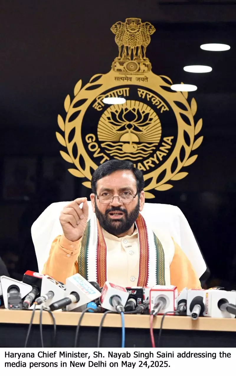 CM सैनी ने प्राकृतिक खेती की वकालत की, पशु चिकित्सा पॉलीक्लिनिक का उद्घाटन किया CM सैनी ने प्राकृतिक खेती की वकालत की, पशु चिकित्सा पॉलीक्लिनिक का उद्घाटन किया