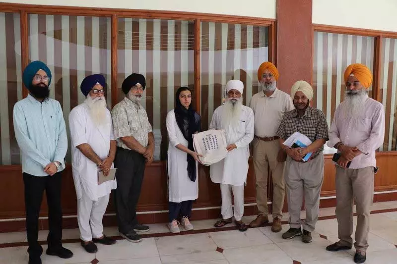 Nishan-e-Sikhi ने लड़कियों को शीर्ष रैंक के साथ रक्षा सपनों को वास्तविकता में बदलने में मदद की Nishan-e-Sikhi ने लड़कियों को शीर्ष रैंक के साथ रक्षा सपनों को वास्तविकता में बदलने में मदद की