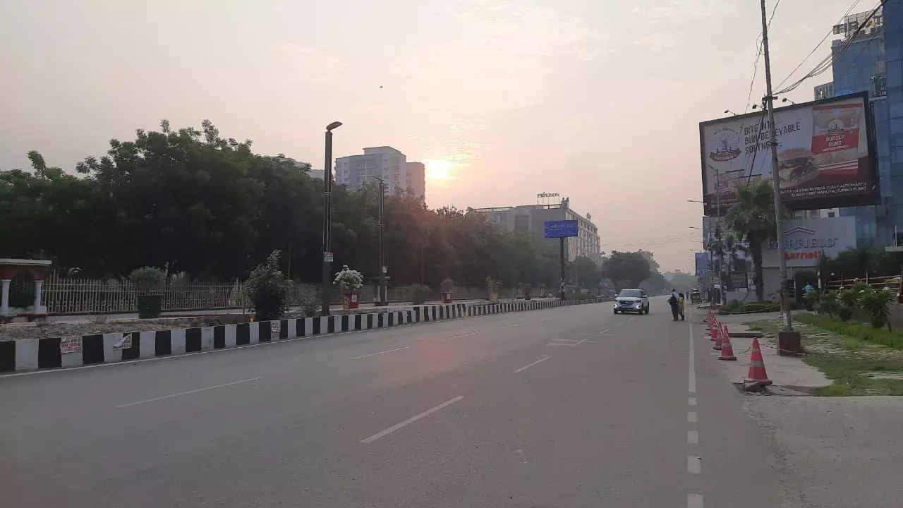 Lucknow: नौतपा के दूसरे दिन तेज गर्मी और उमस ने बढ़ाई दिक्कतें Lucknow: नौतपा के दूसरे दिन तेज गर्मी और उमस ने बढ़ाई दिक्कतें