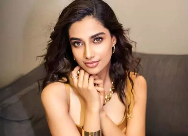 Meenakshi Chaudhary दो बड़ी साउथ फिल्मों में मुख्य भूमिका में शामिल Meenakshi Chaudhary दो बड़ी साउथ फिल्मों में मुख्य भूमिका में शामिल