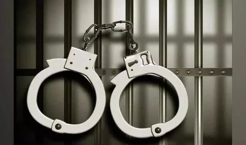 Nizamabad में अंतरराज्यीय ड्रग तस्करी रैकेट का भंडाफोड़ Nizamabad में अंतरराज्यीय ड्रग तस्करी रैकेट का भंडाफोड़