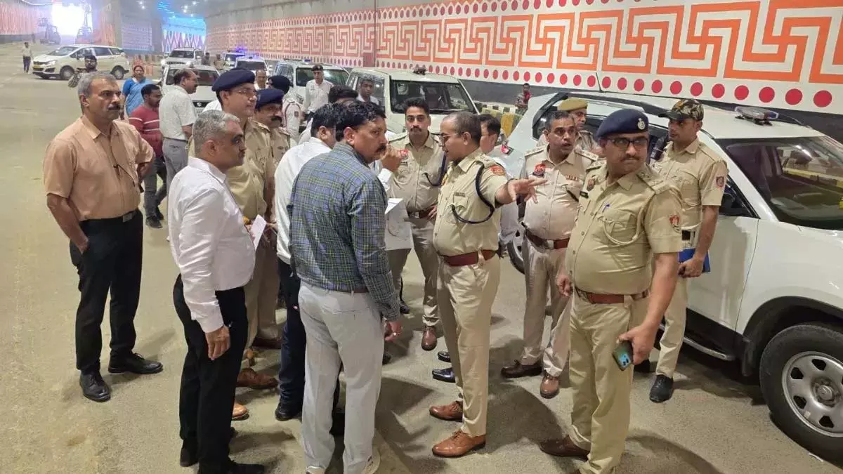 Gurgaon से एयरपोर्ट दिल्ली जाना आसान, कल से तीन घंटे खुलेगी द्वारका एक्सप्रेसवे की टनल Gurgaon से एयरपोर्ट दिल्ली जाना आसान, कल से तीन घंटे खुलेगी द्वारका एक्सप्रेसवे की टनल