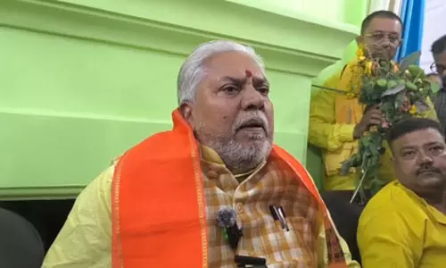 बीजेपी नेता का दावा, लालू यादव ने दुनिया को दिखाने के लिए तेज प्रताप पर कार्रवाई की बीजेपी नेता का दावा, लालू यादव ने दुनिया को दिखाने के लिए तेज प्रताप पर कार्रवाई की