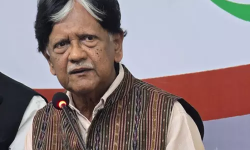 अगर कांग्रेस सर्वदलीय प्रतिनिधिमंडल को पीआर स्टंट मानती तो खुद नाम नहीं देती : अनिल शास्त्री