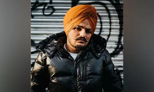 रैपर एमिवे बंटाई ने Sidhu Moosewala को संगीतमय श्रद्धांजलि दी