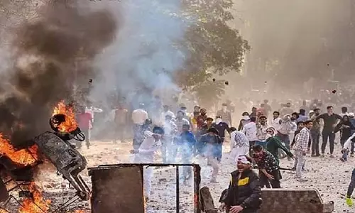 2020 Delhi riots: अदालत ने आरोपियों को पेन ड्राइव में चार्जशीट देने का आदेश दिया 2020 Delhi riots: अदालत ने आरोपियों को पेन ड्राइव में चार्जशीट देने का आदेश दिया