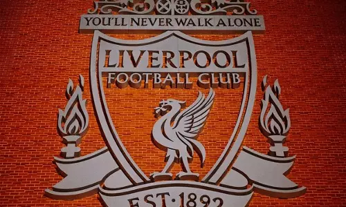 Liverpool FC की प्रीमियर लीग खिताब परेड में कार के प्रशंसकों से टकराने से हादसा, 47 लोग घायल