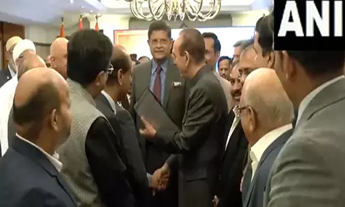 BJP MP के नेतृत्व में सर्वदलीय प्रतिनिधिमंडल ने कुवैत में भारतीय प्रवासियों से मुलाकात की