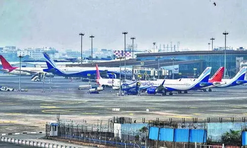 HC ने मुंबई एयरपोर्ट की नियुक्ति प्रक्रिया पर लगाई रोक