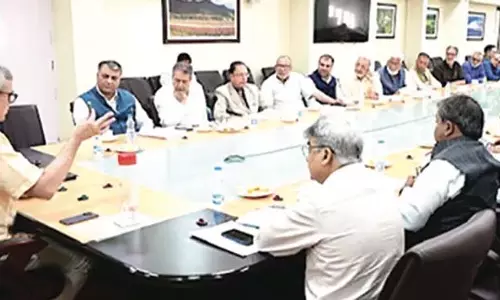 KCCI पुनरुद्धार पर उमर अब्दुल्ला ने आर्थिक सहायता का दिया आश्वासन