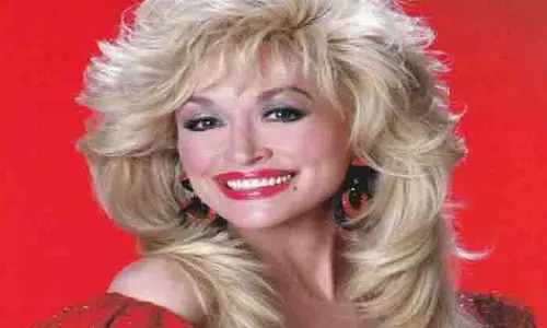 बेयोंस के काउबॉय कार्टर टूर में शामिल हो सकती हैं Dolly Parton बेयोंस के काउबॉय कार्टर टूर में शामिल हो सकती हैं Dolly Parton