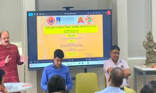 Greater Noida: राष्ट्रीय सुरक्षा में स्वदेशी की भूमिका पर शारदा विश्वविद्यालय में हुआ मंथन
