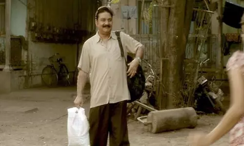 Vinay Pathak ने बताया कि उन्होंने चिड़िया के लिए स्पॉटबॉय के कपड़े क्यों पहने Vinay Pathak ने बताया कि उन्होंने चिड़िया के लिए स्पॉटबॉय के कपड़े क्यों पहने