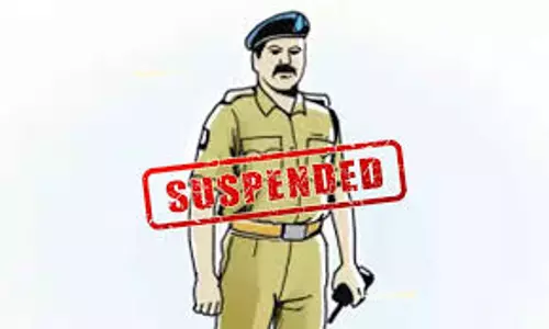 Bhadohi: पुलिस की छवि पर फिर दाग, रिश्वत लेते दो उप निरीक्षक निलंबित Bhadohi: पुलिस की छवि पर फिर दाग, रिश्वत लेते दो उप निरीक्षक निलंबित
