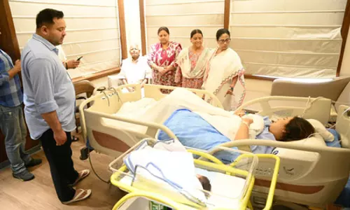 तेजस्वी को ममता बनर्जी ने दी बधाई