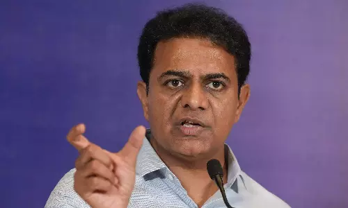 फॉर्मूला ई रेस मामले में KTR को नोटिस फॉर्मूला ई रेस मामले में KTR को नोटिस