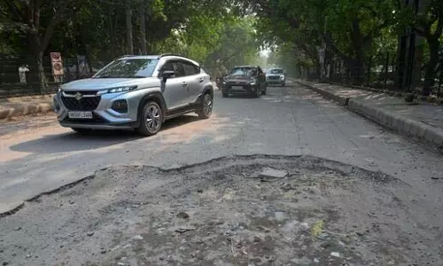 Gurugram: सड़क मरम्मत में देरी पर GMDA सख्ती