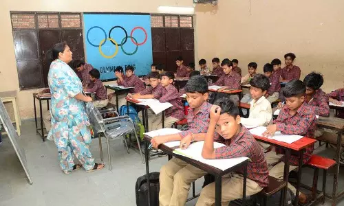 Schools में पक्षपात का आरोप, शिक्षकों द्वारा ‘आरज़ी ड्यूटी’ की खामियों का फायदा उठाया