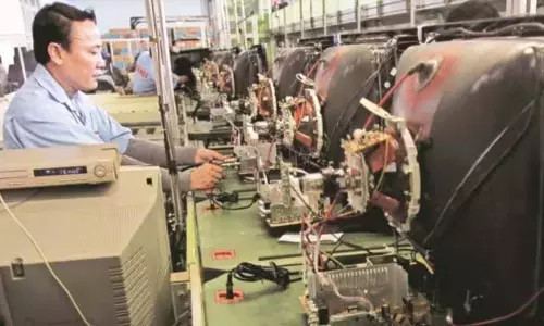 असम सरकार इलेक्ट्रॉनिक कंपनियों को केंद्रीय प्रोत्साहन पर देगी 60% सब्सिडी