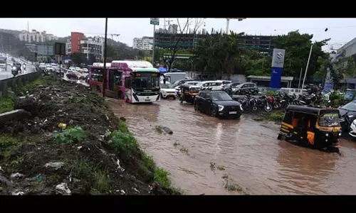 Pune में समय से पहले बारिश, 63 साल पुराना रिकॉर्ड