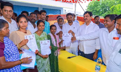 Ponguleti ने इंदिरम्मा हाउस के लिए 14.44 करोड़ रुपये जारी किए