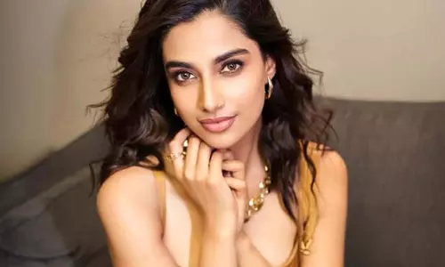 Meenakshi Chaudhary दो बड़ी साउथ फिल्मों में मुख्य भूमिका में शामिल Meenakshi Chaudhary दो बड़ी साउथ फिल्मों में मुख्य भूमिका में शामिल