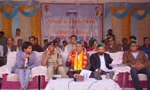 सरकार गांव के द्वार सुदूर Kinnaur में सेवाएं लाता