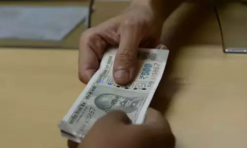 जहानाबाद के Assistant शिक्षा पदाधिकारी 50 हजार रुपये रिश्वत लेते गिरफ्तार