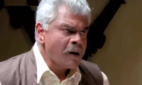 फिर हेरा फेरी के तोतला सेठ की बेटी को स्टारडम, नहीं मिला 3 मूवीज के बाद छोड़ दी Bollywood फिर हेरा फेरी के तोतला सेठ की बेटी को स्टारडम, नहीं मिला 3 मूवीज के बाद छोड़ दी Bollywood