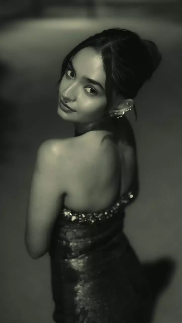 Anushka Sen का कातिलाना अंदाज़