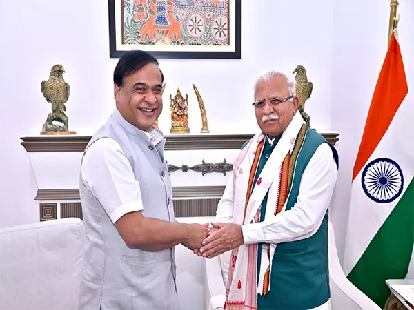 Assam CM ने केंद्रीय मंत्री मनोहर लाल से मुलाकात की Assam CM ने केंद्रीय मंत्री मनोहर लाल से मुलाकात की