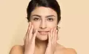 Skin Care: नहाने से पहले इन 5 तरीकों से त्वचा पर लगाएं बेसन, पाएं बेदाग और निखरी त्वचा Skin Care: नहाने से पहले इन 5 तरीकों से त्वचा पर लगाएं बेसन, पाएं बेदाग और निखरी त्वचा