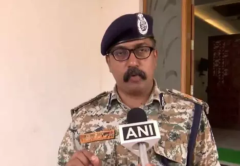 बड़े नक्सली नेता कर सकते है सरेंडर, पुलिस अधिकारी का दावा बड़े नक्सली नेता कर सकते है सरेंडर, पुलिस अधिकारी का दावा
