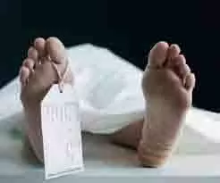 Bihar : गंडक नदी में महिला का शव मिलने से हड़कंप Bihar : गंडक नदी में महिला का शव मिलने से हड़कंप