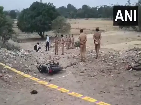 नाबालिग लड़की से बलात्कार मामले में बलात्कार का आरोपी Police मुठभेड़ में घायल नाबालिग लड़की से बलात्कार मामले में बलात्कार का आरोपी Police मुठभेड़ में घायल
