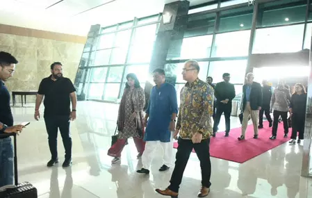 संजय झा के नेतृत्व में इंडोनेशिया पहुंचा सर्वदलीय प्रतिनिधिमंडल संजय झा के नेतृत्व में इंडोनेशिया पहुंचा सर्वदलीय प्रतिनिधिमंडल