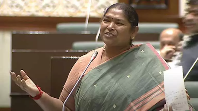 Telangana: जनजातीय कल्याण को मिलेगा समर्पित सांस्कृतिक विभाग Telangana: जनजातीय कल्याण को मिलेगा समर्पित सांस्कृतिक विभाग