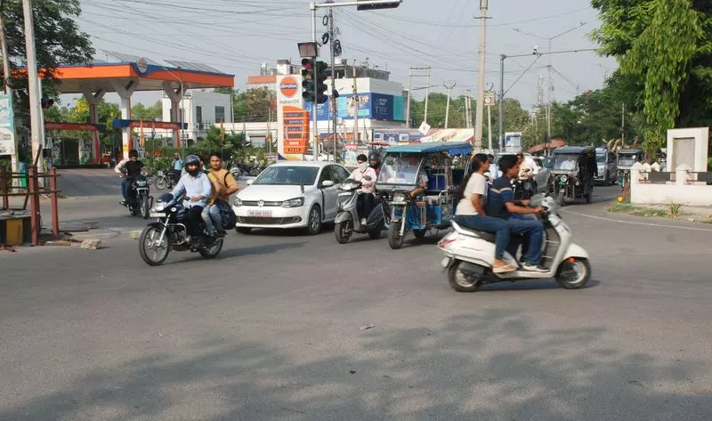 Haryana : अब वैध प्रदूषण प्रमाण पत्र, बीमा न होने पर ऑनलाइन चालान Haryana : अब वैध प्रदूषण प्रमाण पत्र, बीमा न होने पर ऑनलाइन चालान