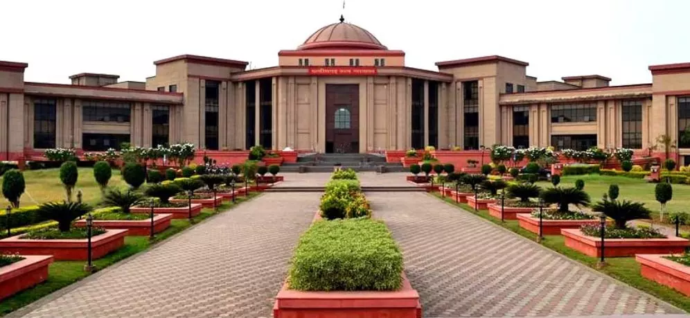 हर घर एक मरीज, इस गांव की हालात को लेकर HC ने जताई चिंता हर घर एक मरीज, इस गांव की हालात को लेकर HC ने जताई चिंता