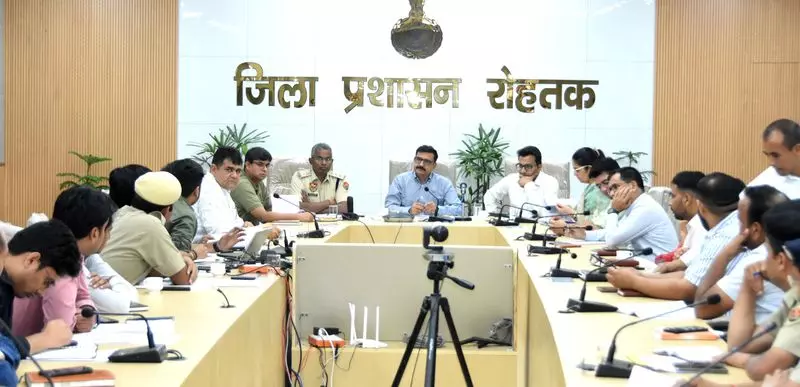Haryana : सड़क दुर्घटनाओं के कारणों का पता लगाएं और सुधारात्मक कार्रवाई करें Haryana : सड़क दुर्घटनाओं के कारणों का पता लगाएं और सुधारात्मक कार्रवाई करें