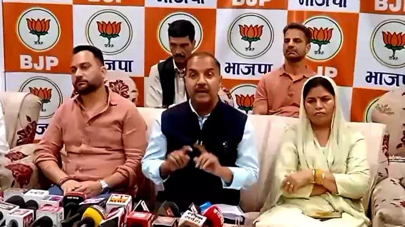 चीफ इंजीनियर विमल नेगी की मौत, कांग्रेस बताए कि वह किसे बचाने की कोशिश कर रही: BJP चीफ इंजीनियर विमल नेगी की मौत, कांग्रेस बताए कि वह किसे बचाने की कोशिश कर रही: BJP