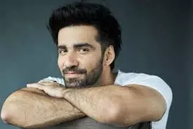 अविनाश तिवारी का एक्टिंग पैशन अविनाश तिवारी का एक्टिंग पैशन