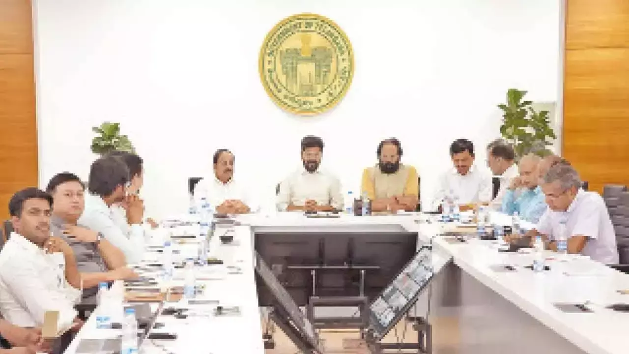 Telangana: रेवंत ने धान खरीद पर रिपोर्ट मांगी Telangana: रेवंत ने धान खरीद पर रिपोर्ट मांगी