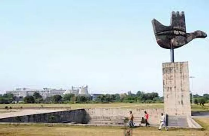 Chandigarh प्रशासन ने प्रतिनियुक्ति पर कार्यरत सरकारी कर्मचारियों को वेतनमान का विकल्प दिया Chandigarh प्रशासन ने प्रतिनियुक्ति पर कार्यरत सरकारी कर्मचारियों को वेतनमान का विकल्प दिया