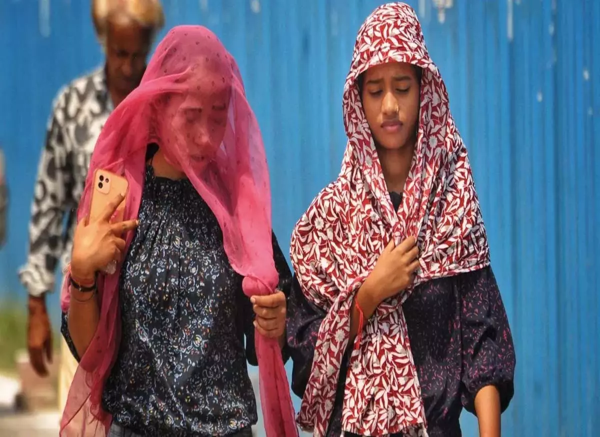 गाजियाबाद में फिर बढ़ा गर्मी का कहर, IMD का बड़ा अलर्ट गाजियाबाद में फिर बढ़ा गर्मी का कहर, IMD का बड़ा अलर्ट