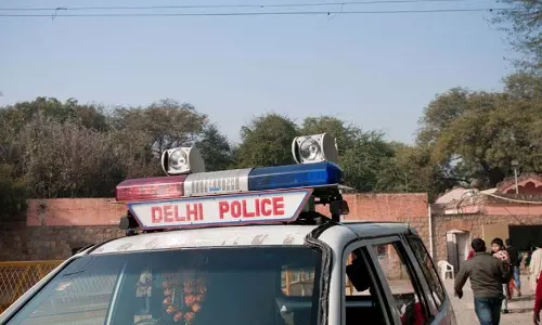भाजपा मंत्री के ट्वीट पर ढीली जांच को लेकर पुलिस को अदालत की फटकार