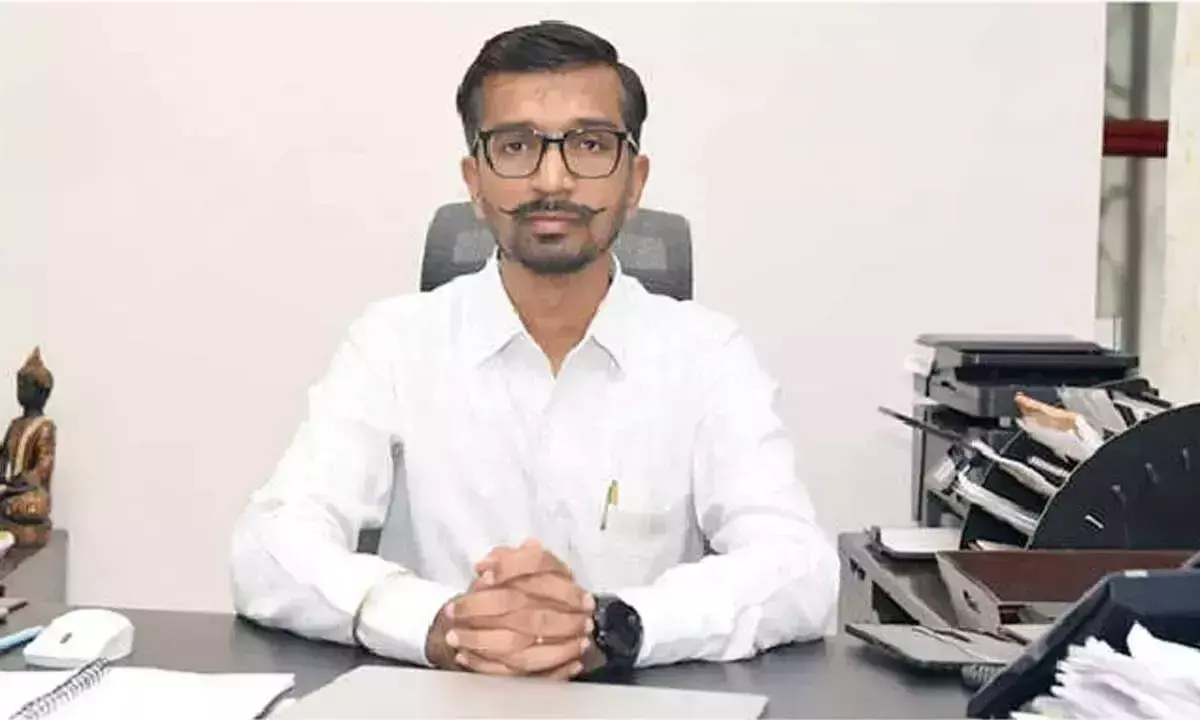 Andhra: सीसीएलए और विशेष मुख्य सचिव जयलक्ष्मी ने पीजीआरएस की समीक्षा की Andhra: सीसीएलए और विशेष मुख्य सचिव जयलक्ष्मी ने पीजीआरएस की समीक्षा की